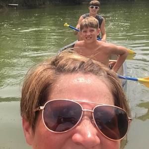 Meet your Posher, Angie